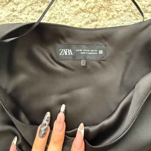 Elegant black satin slip dress - Picture 2 of 2